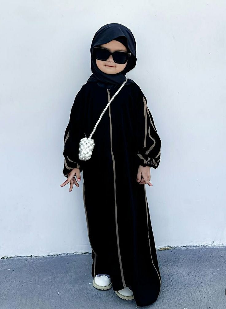 Elegant Black Abaya for Girls (5–10 Years) – Modest & Stylish Muslim Wear