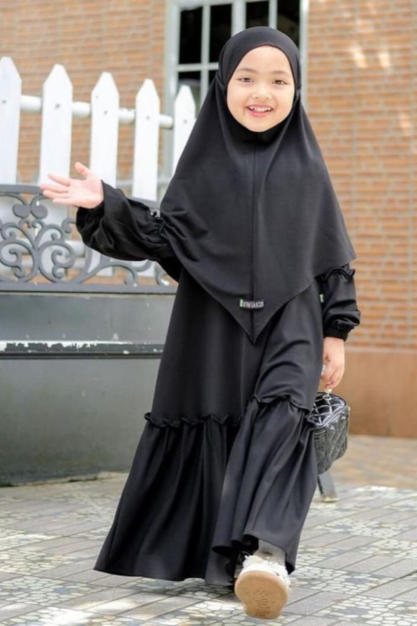 Trending Baby girl abaya with Scarf