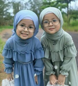 Kids abaya